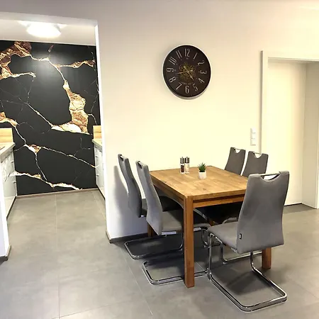 Haus Schlossbergblick Apartman *