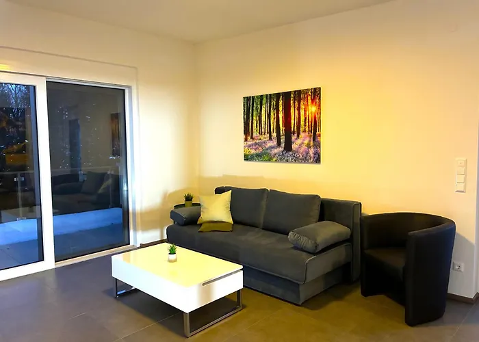 Haus Schloßbergblick * Leutschach